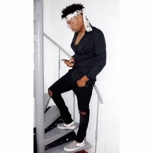 Meet your Posher, Philip